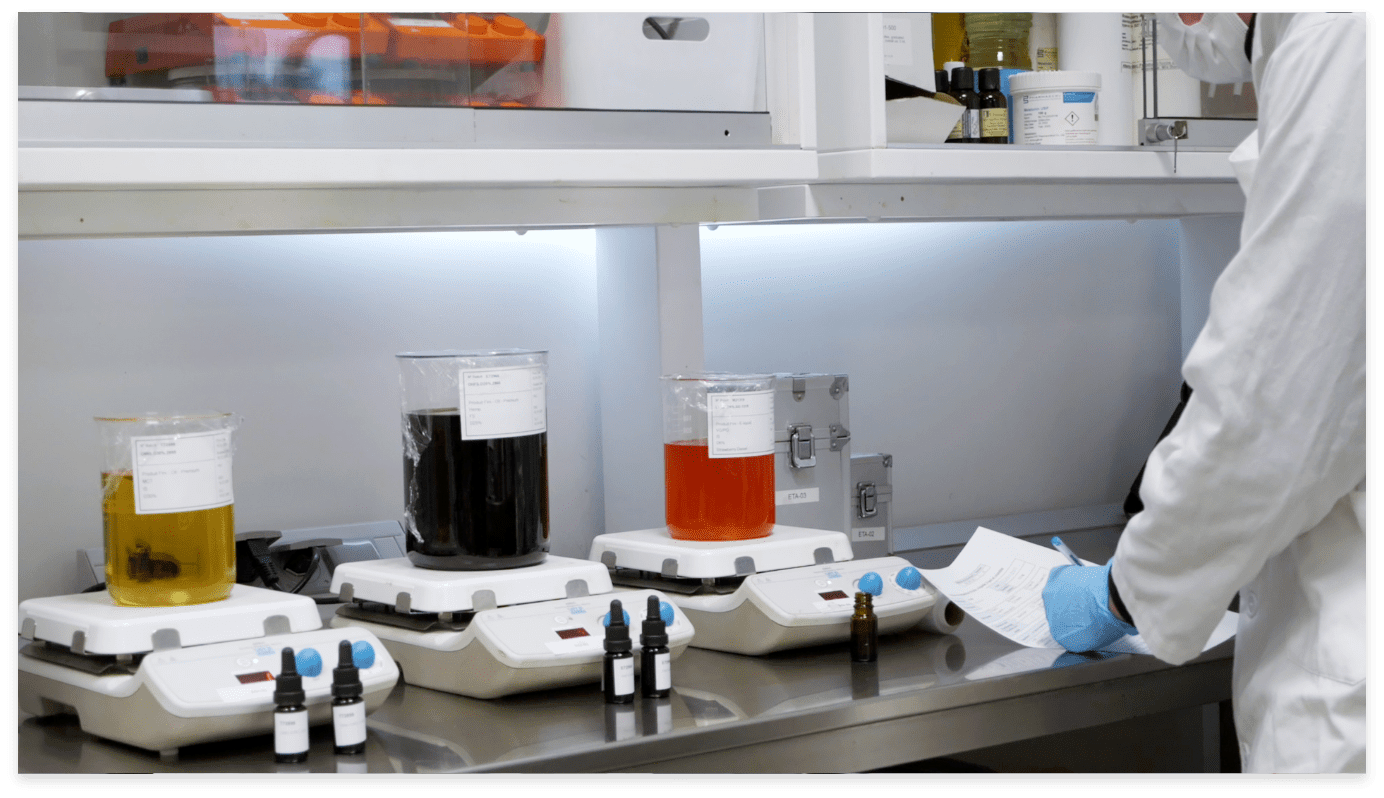 Dilution du CBD dans une huile MCT